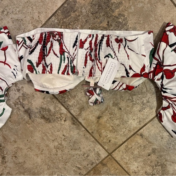 NWT L’ATISTE PLUS SIZE 2X FLORAL CROP TOP - Picture 10 of 15